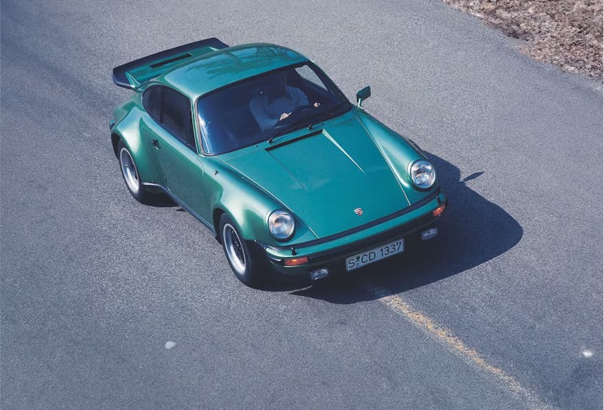 911 Turbo (930). 